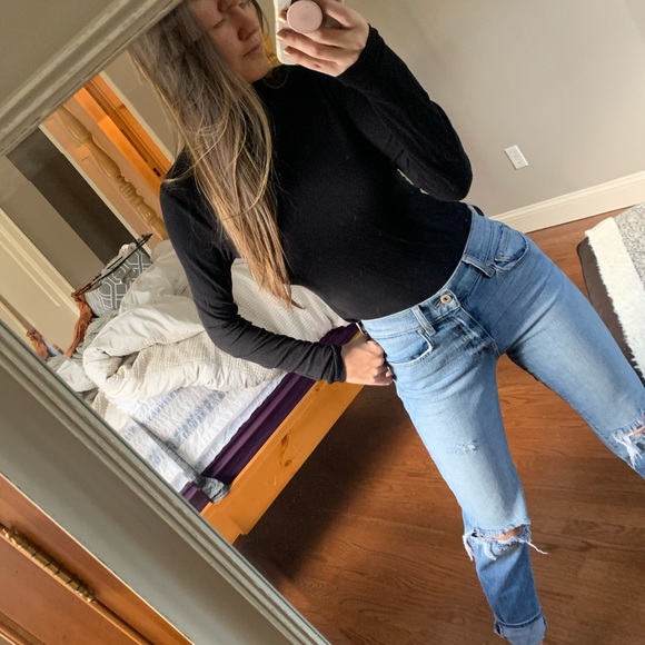 BCBGMaxAzria Tops - ❌ SOLD ❌ BCBG maxazria Mock neck turtleneck